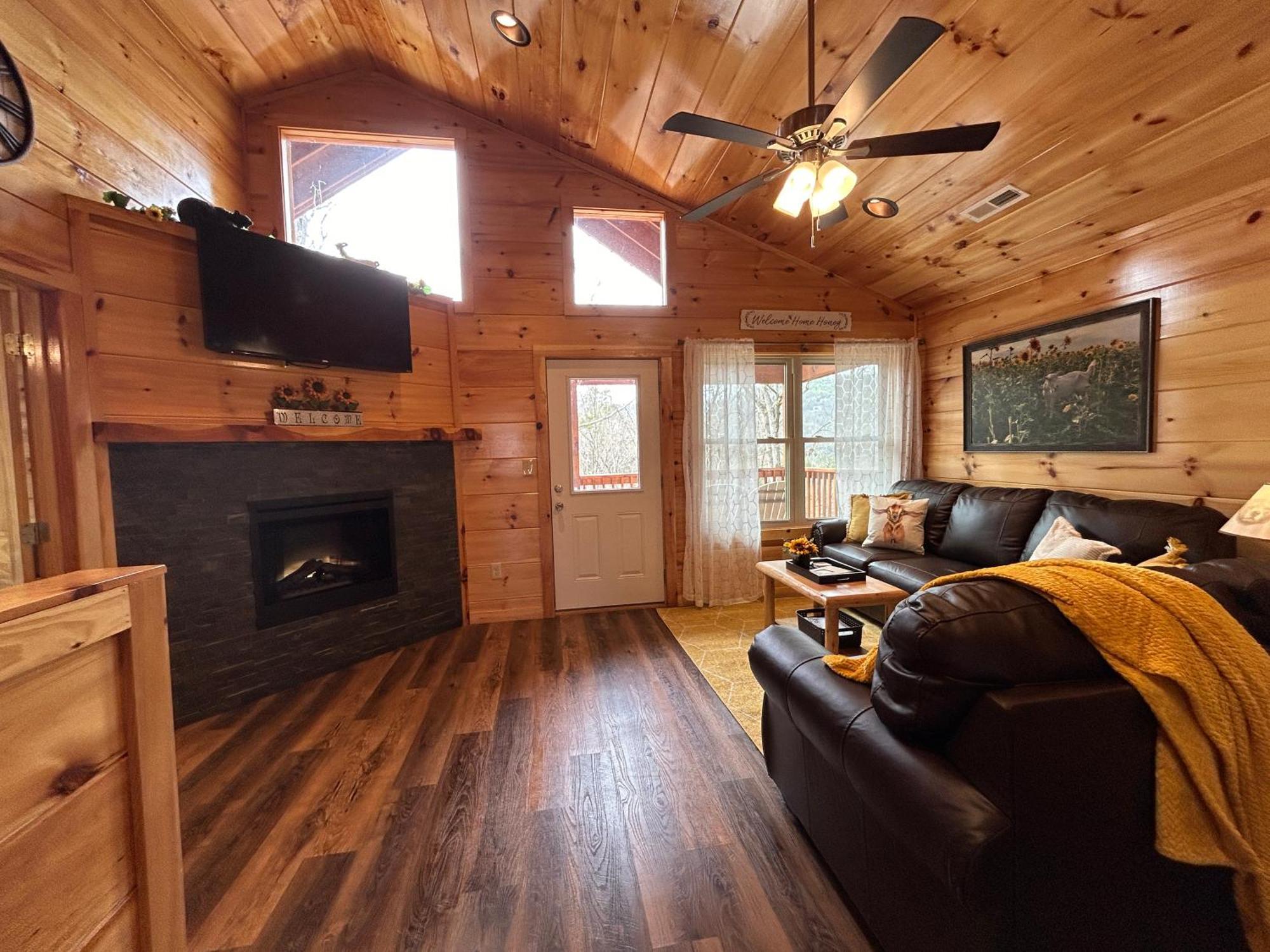 Prime Location & Loaded For Family Fun *