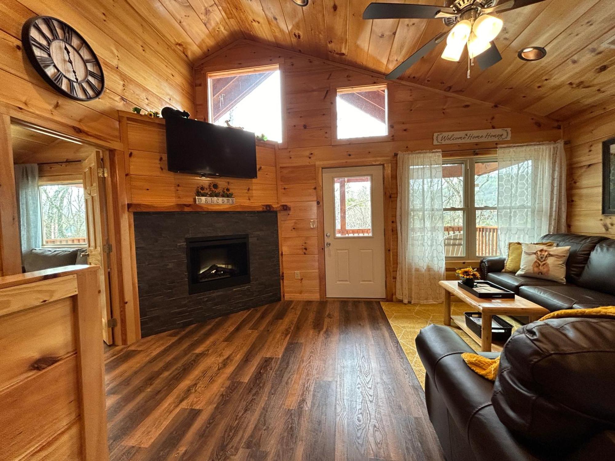 Prime Location & Loaded For Family Fun *