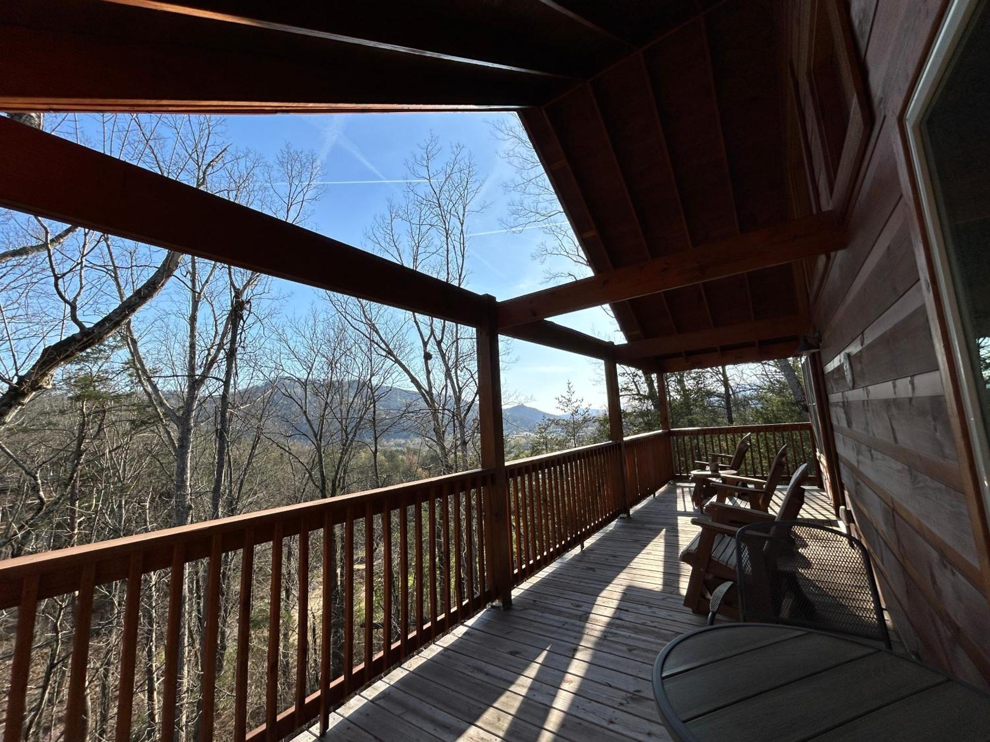 Holiday home Prime Location & Loaded For Family Fun *
