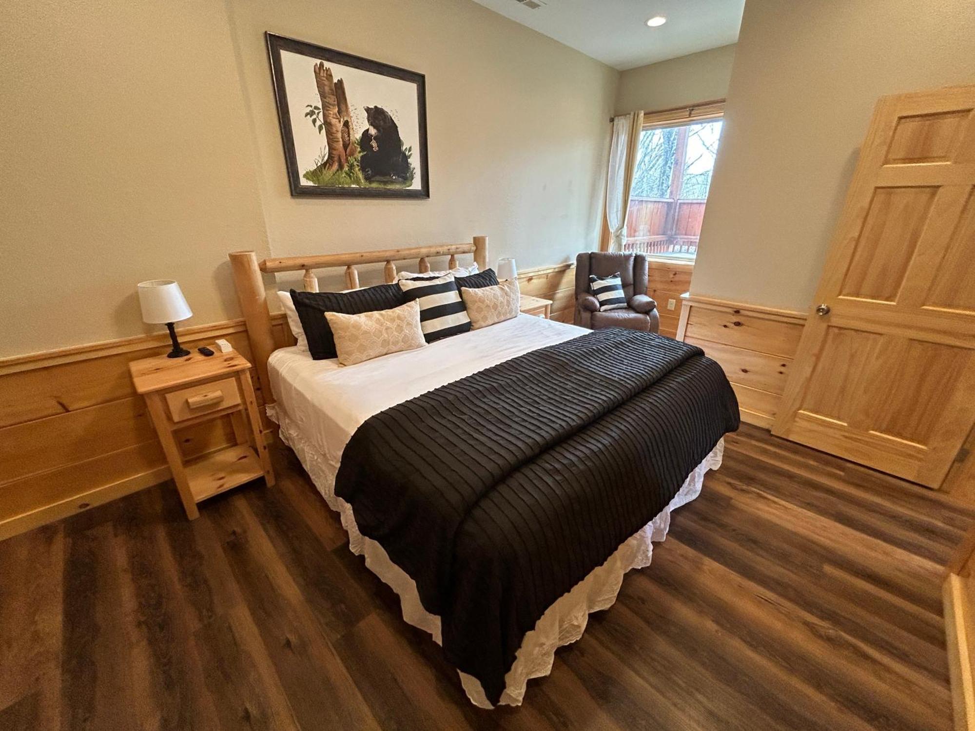 Prime Location & Loaded For Family Fun Holiday home *