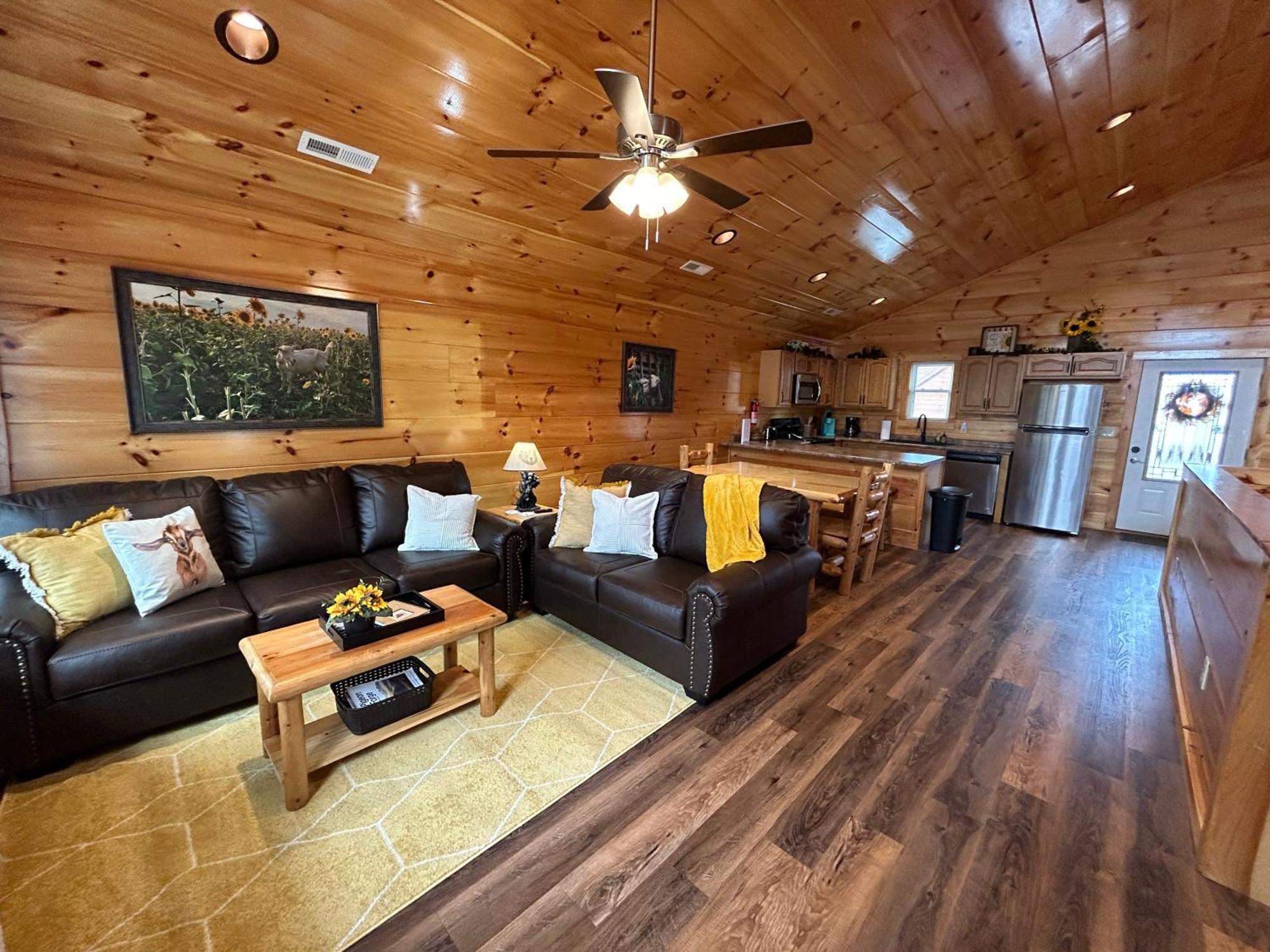 Prime Location & Loaded For Family Fun Pigeon Forge