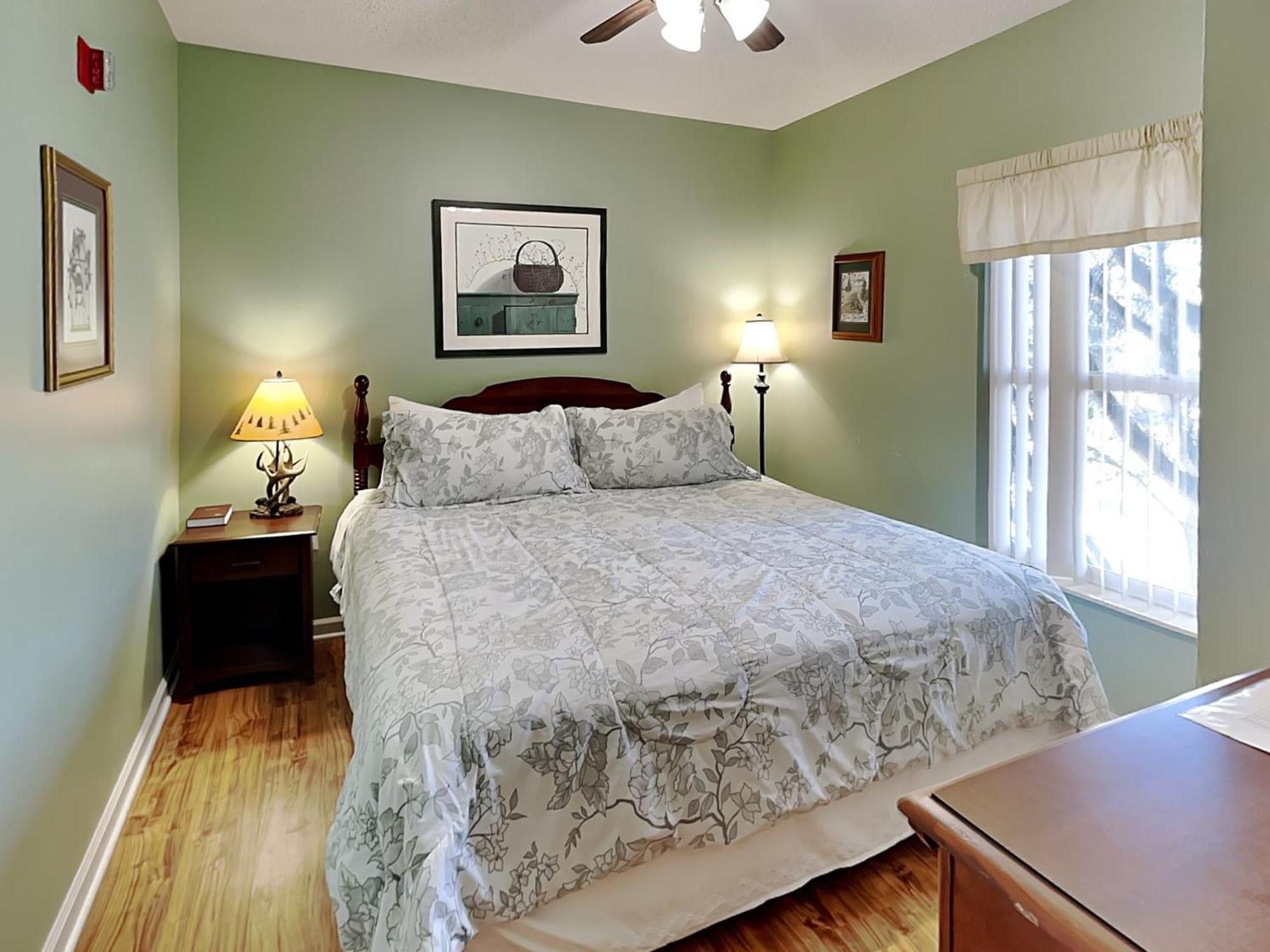 Apartment Cozy Corner Whispering Pines 421 *
