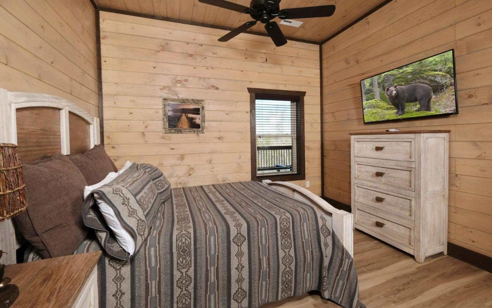Splashin Mountain Retreat Holiday home *