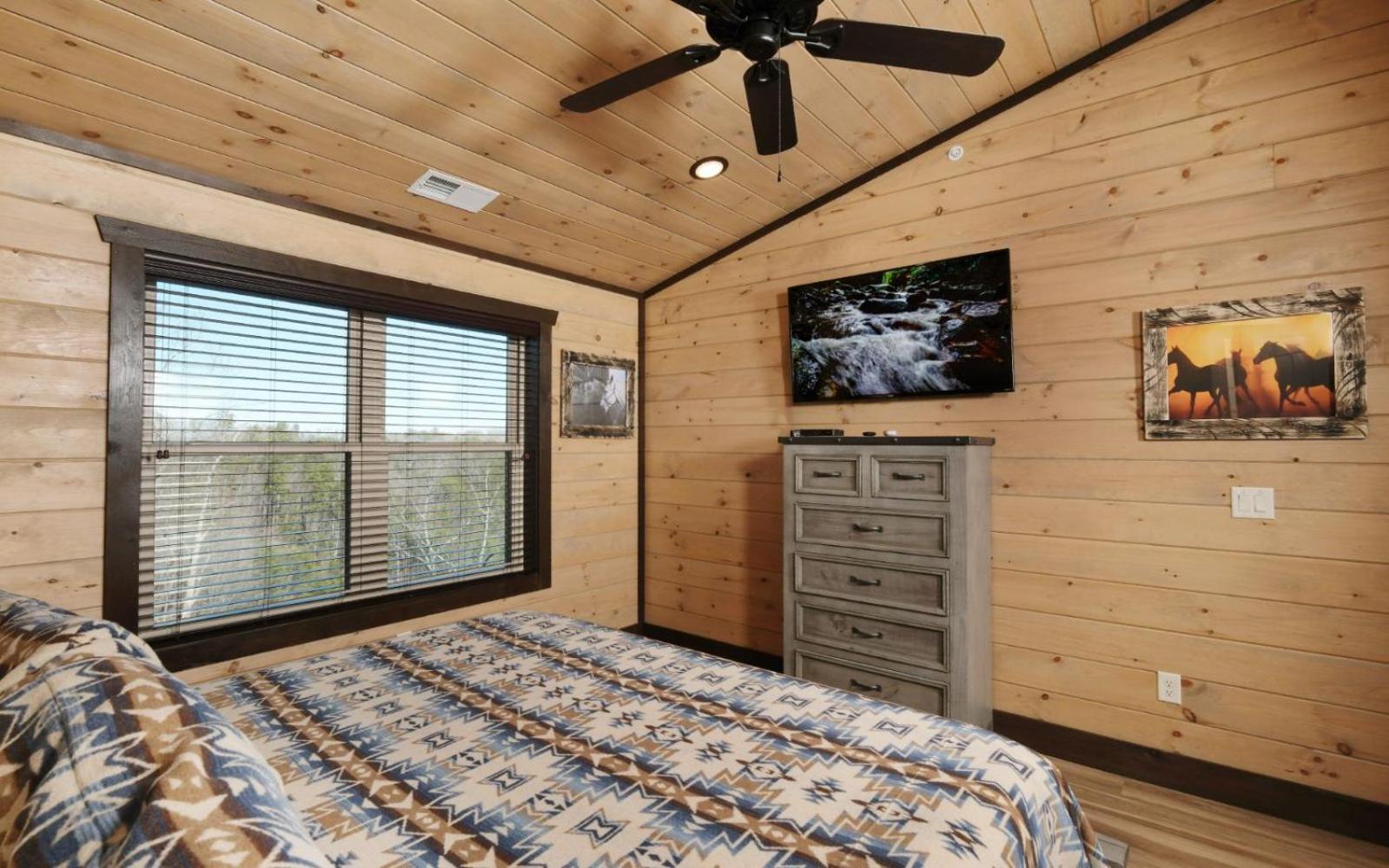 Splashin Mountain Retreat * Pigeon Forge