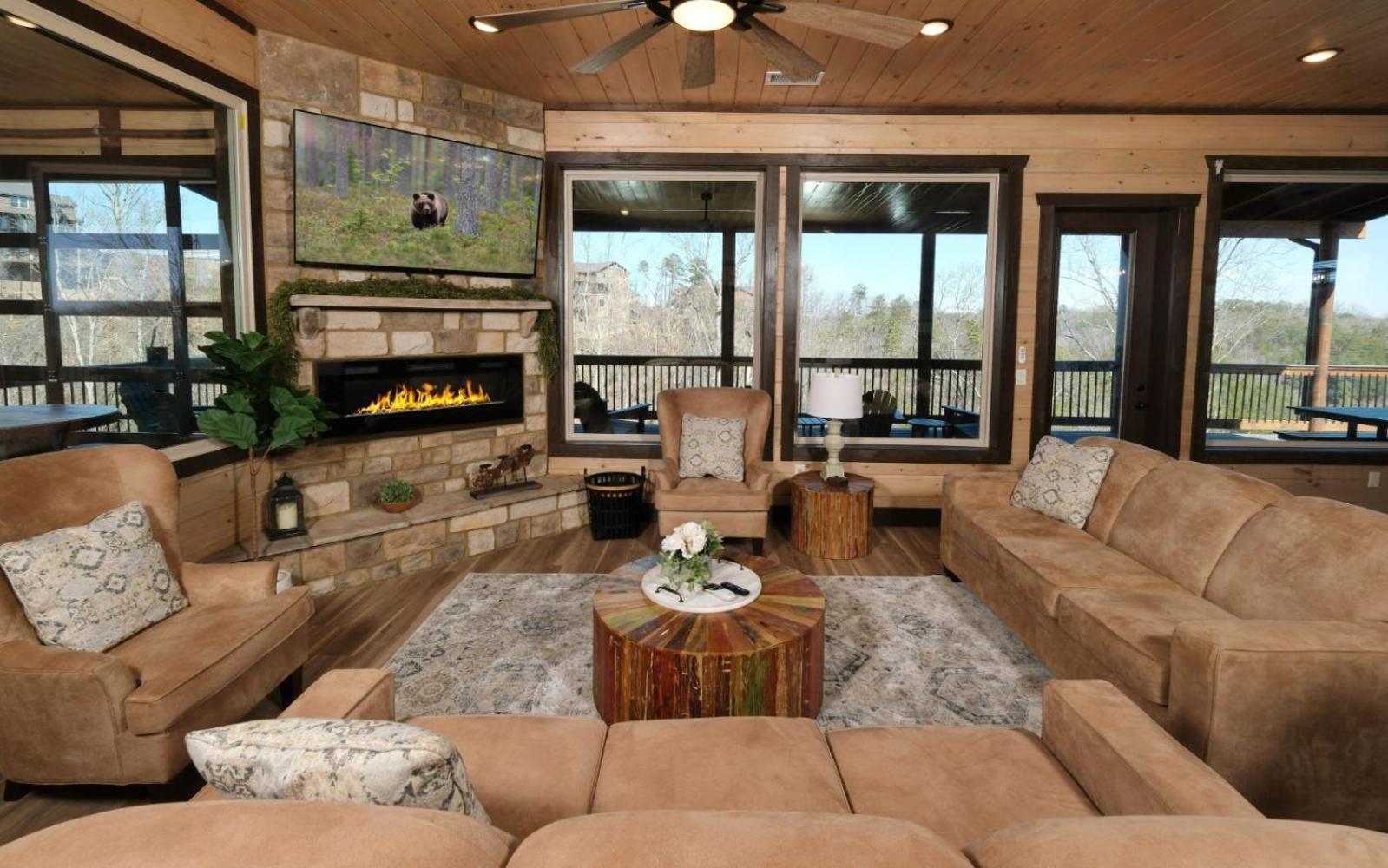 Holiday home Splashin Mountain Retreat