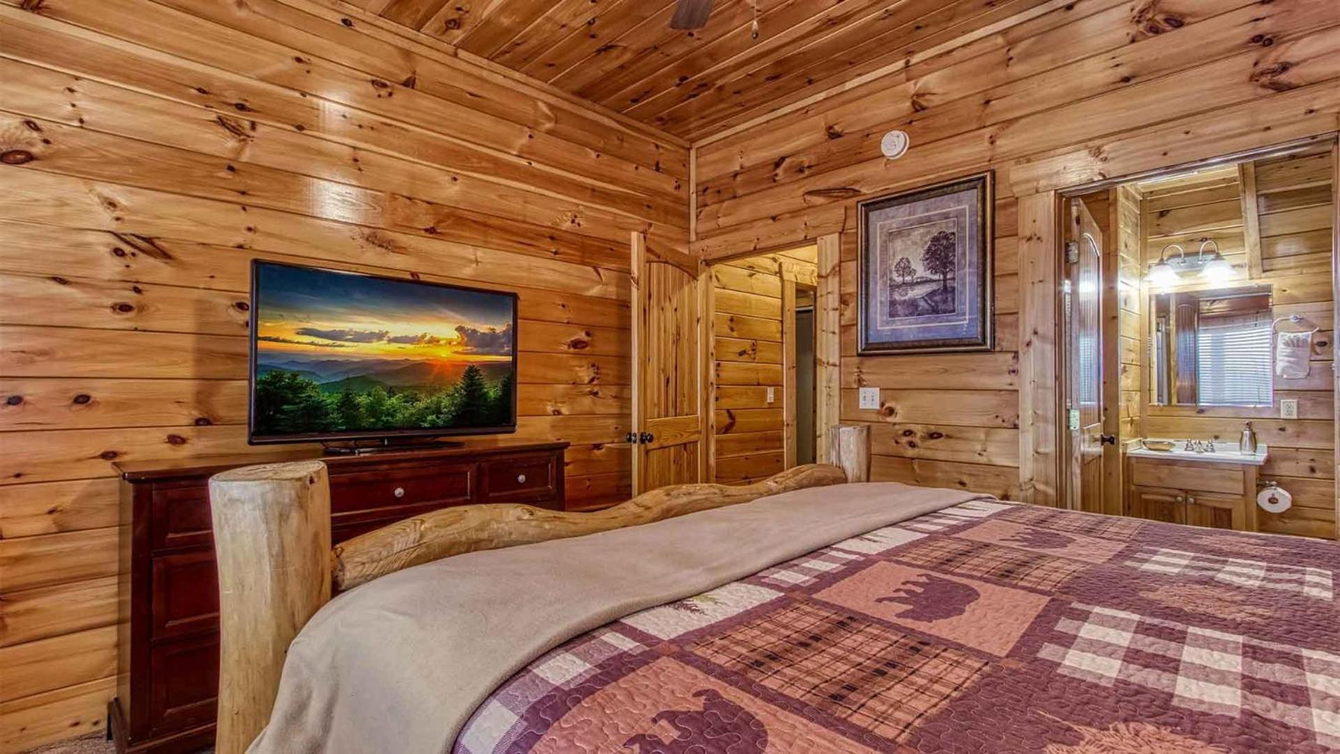 New Majestic 5 Star Amazing View, Pool, Hot Tub! Holiday home