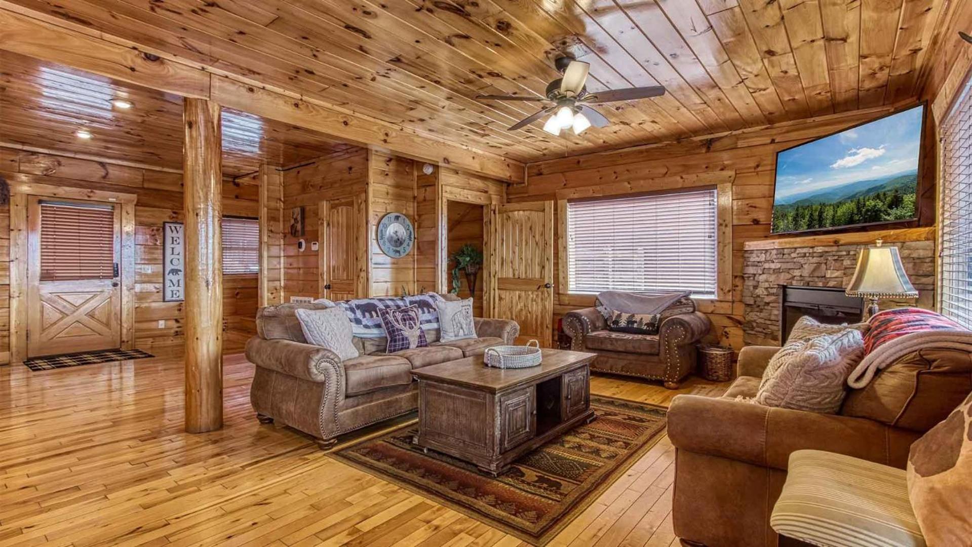 Holiday home New Majestic 5 Star Amazing View, Pool, Hot Tub! Pigeon Forge