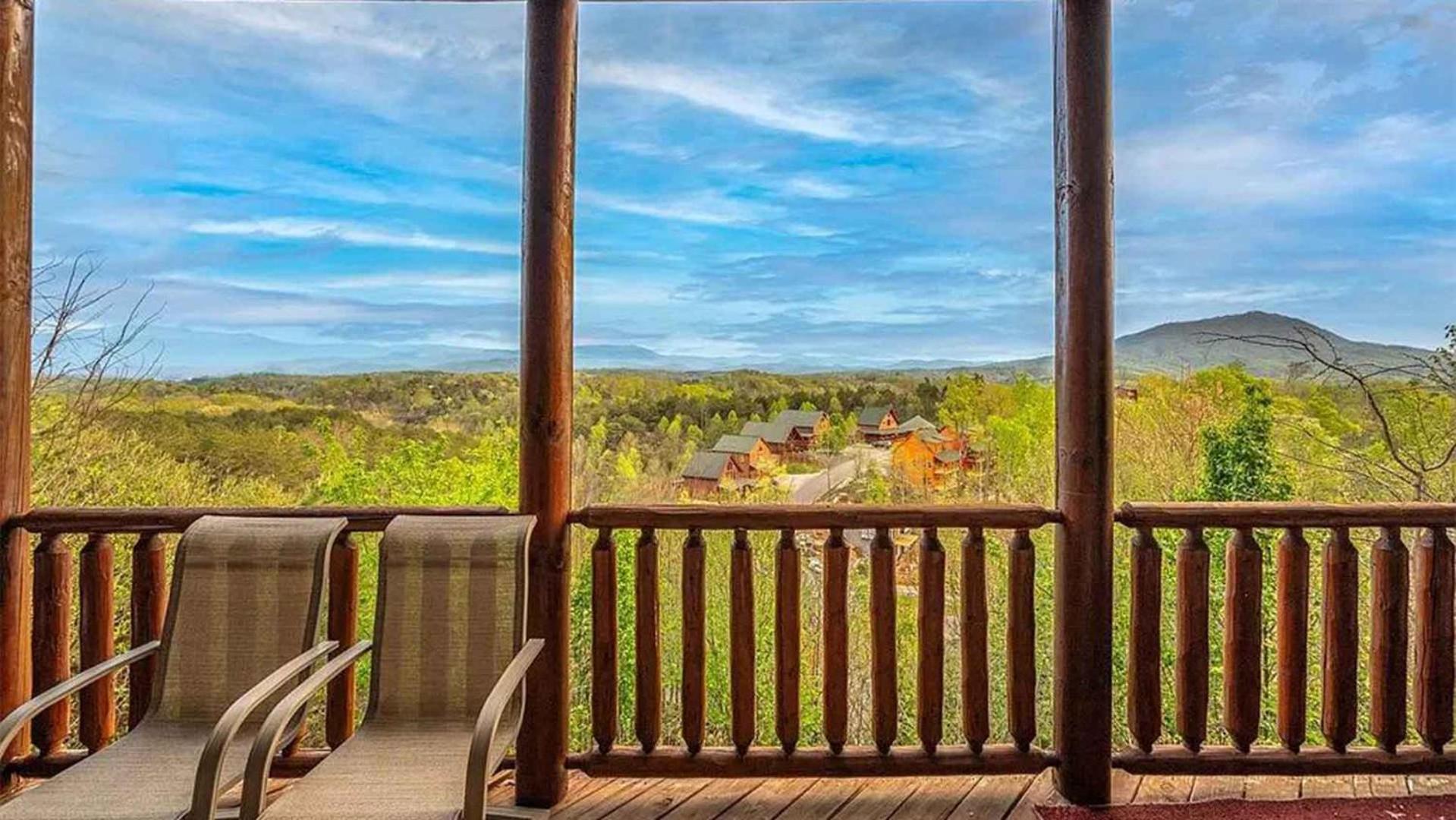 New Majestic 5 Star Amazing View, Pool, Hot Tub! Holiday home *
