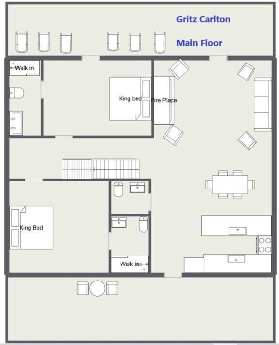 Gritz Carlton Lodge, 2 Large Cabins, 2 Pools, 2 Theater Rooms, 2 Game Rooms, Free Tickets Holiday home