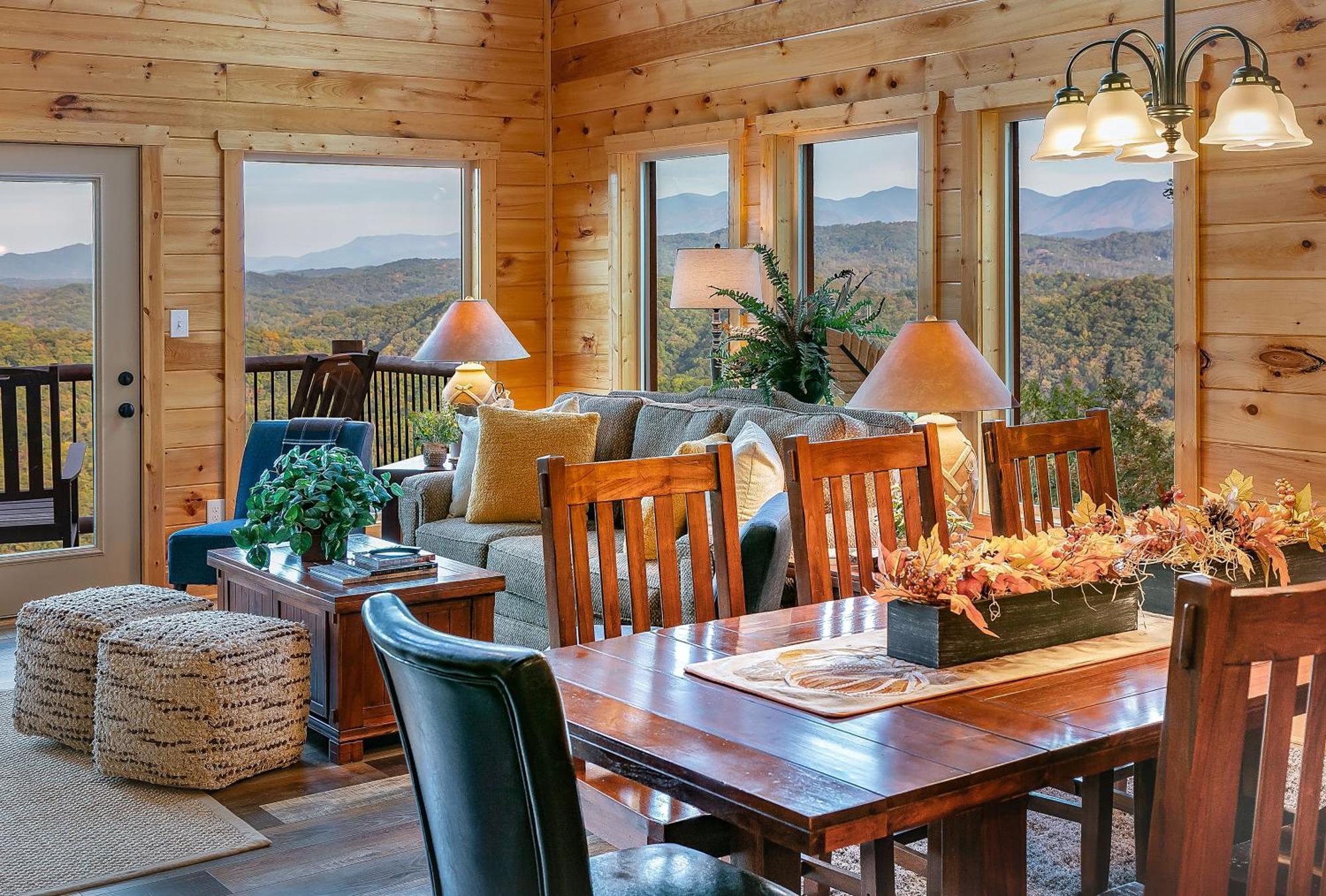 Gritz Carlton Lodge, 2 Large Cabins, 2 Pools, 2 Theater Rooms, 2 Game Rooms, Free Tickets Pigeon Forge