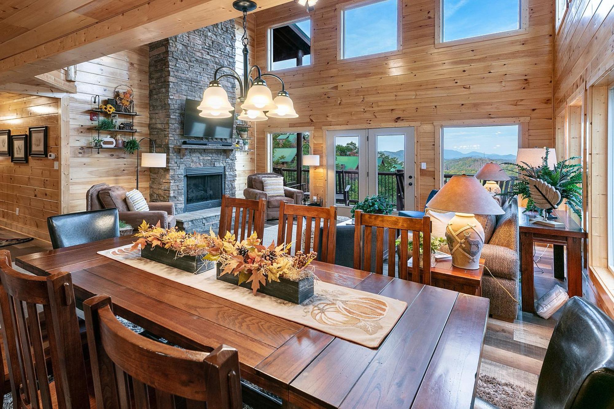 Holiday home Gritz Carlton Lodge, 2 Large Cabins, 2 Pools, 2 Theater Rooms, 2 Game Rooms, Free Tickets