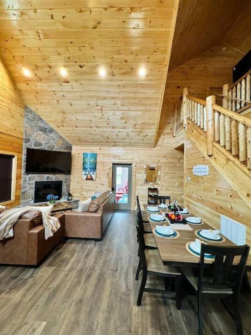 Villa New! Indoor Pool/ps 5/hot Tub/parkway *