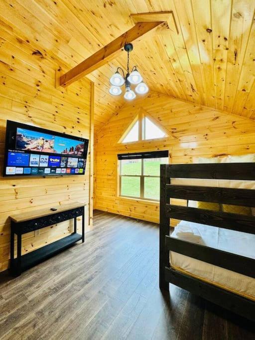 Villa New! Indoor Pool/ps 5/hot Tub/parkway Pigeon Forge