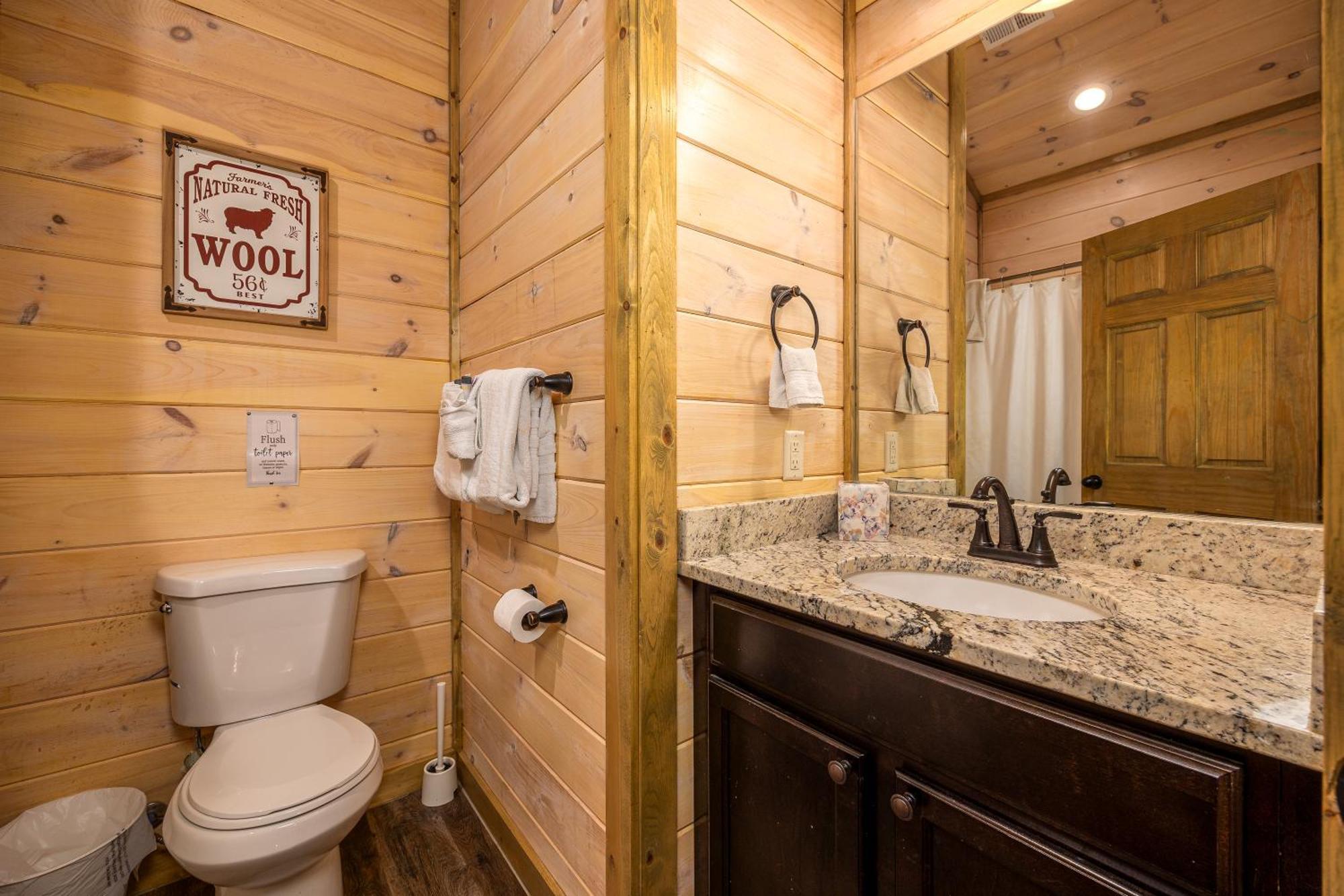 Holiday home Southern Comfort Lodge-in Pigeon Forge, Sleeps 18-7br 6ba Luxury Cabin, W Free Attraction Ticket!