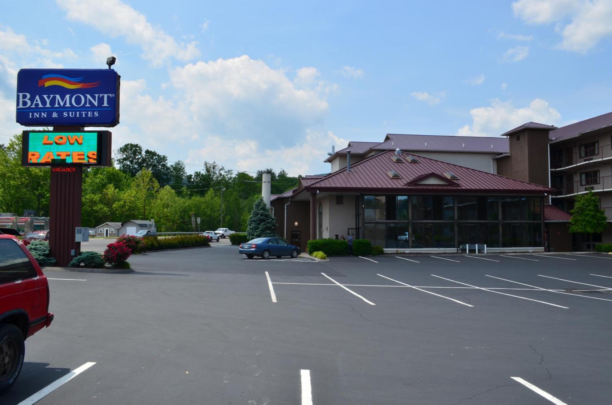 Hotel Baymont By Wyndham Near Island Drive 3*
