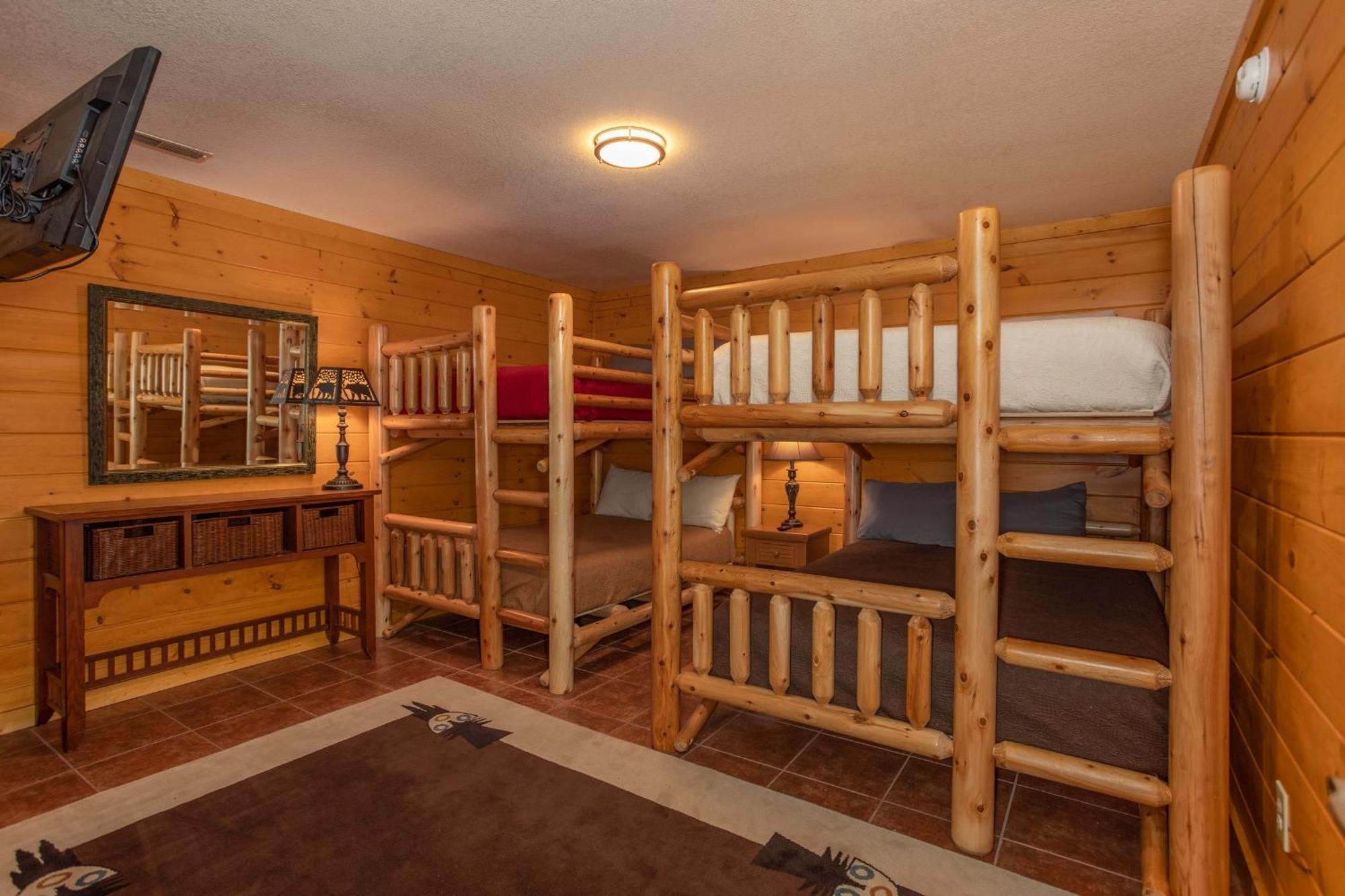Holiday home About The View-free Dollywood Ticket, 5 Bedroom 4 Bath Family Retreat W Mountain Views, Privacy