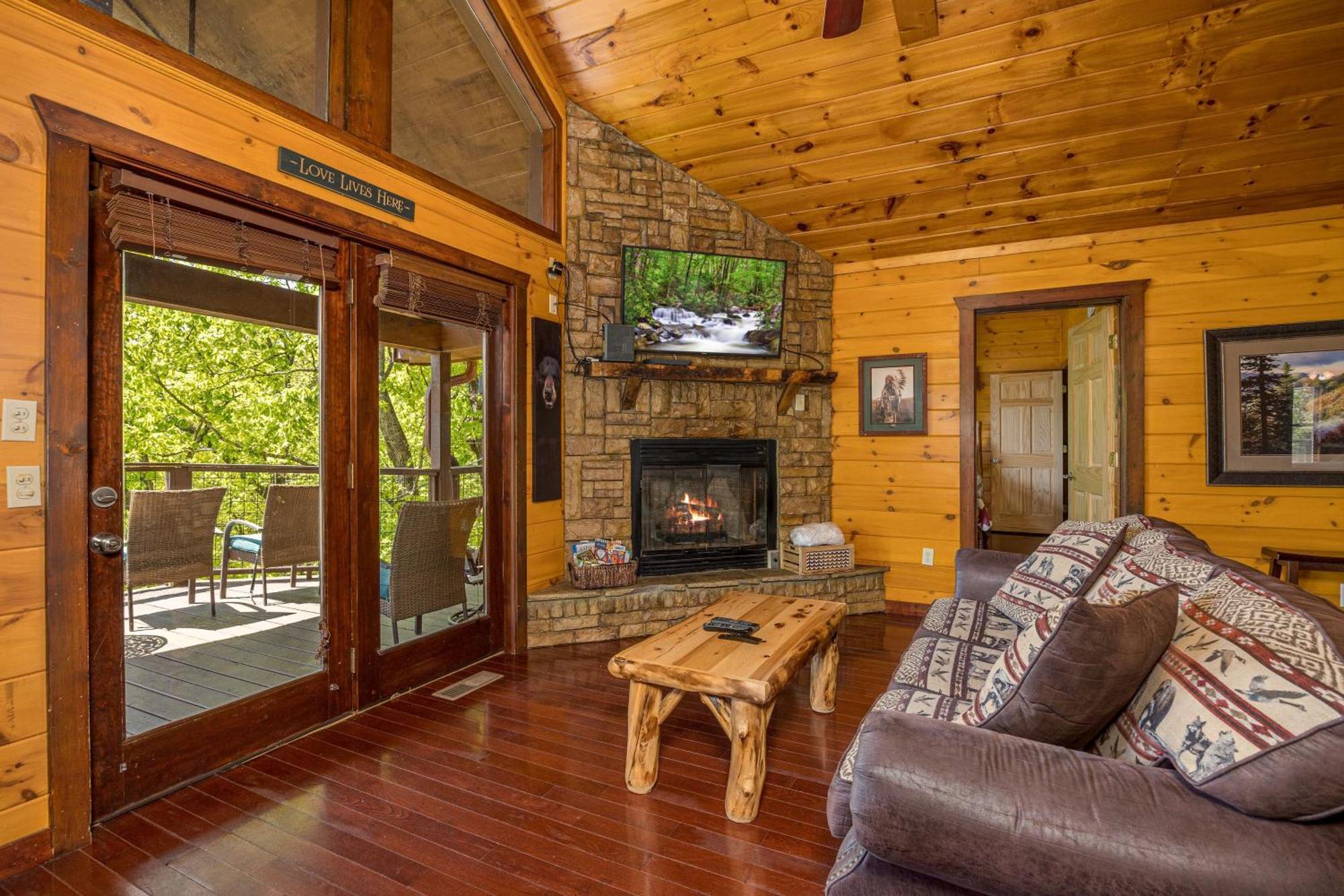 Holiday home About The View-free Dollywood Ticket, 5 Bedroom 4 Bath Family Retreat W Mountain Views, Privacy