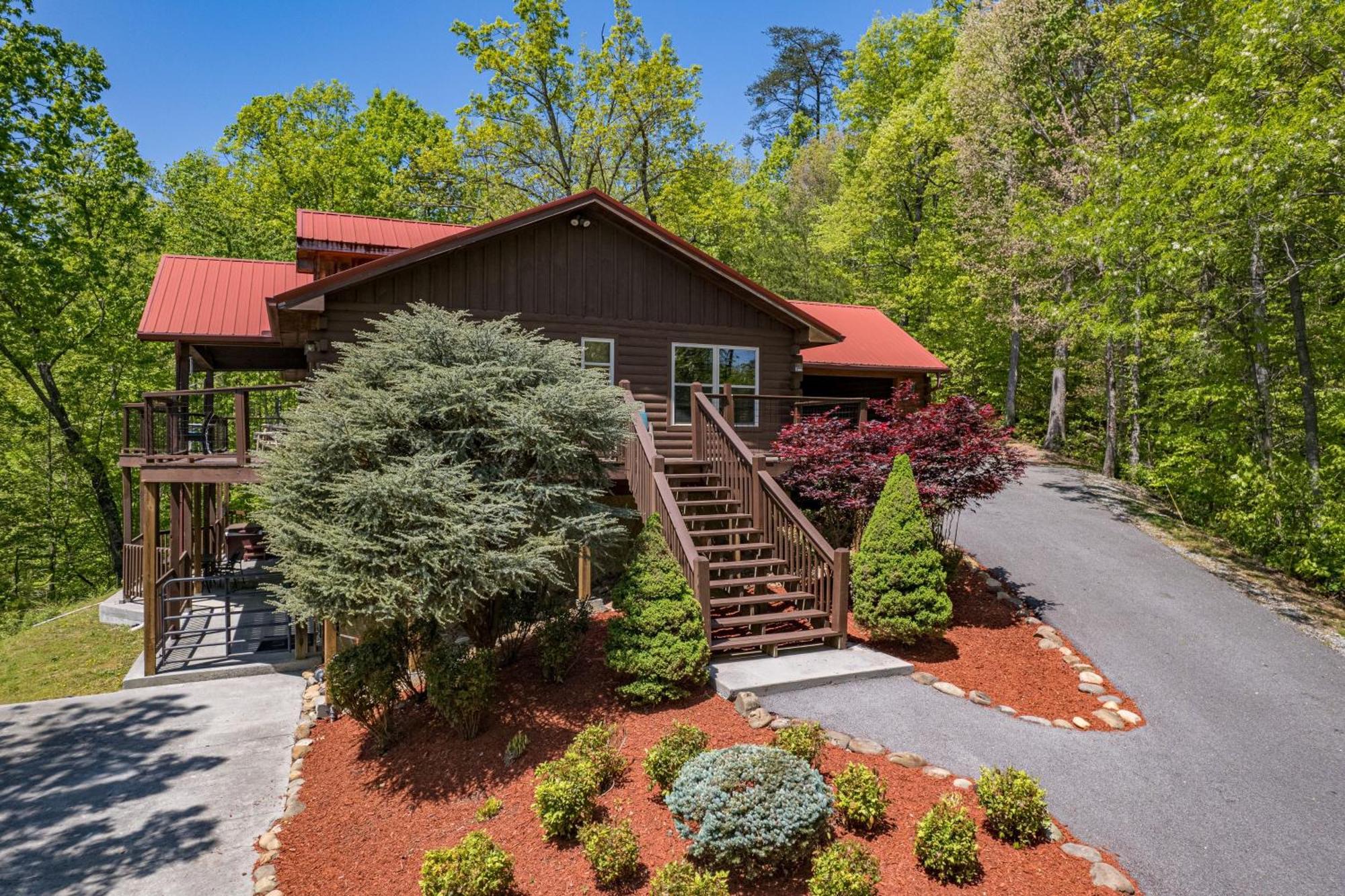 Holiday home About The View-free Dollywood Ticket, 5 Bedroom 4 Bath Family Retreat W Mountain Views, Privacy Pigeon Forge