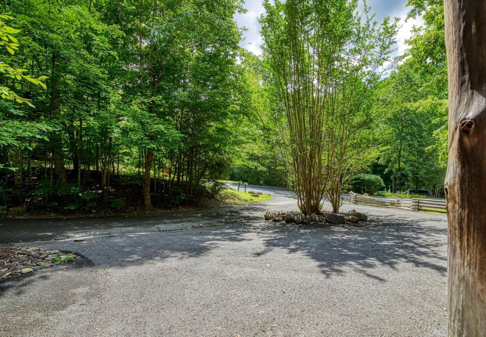 Er69 - Rachel's Tree House - Great Location, Close To The Action! Pigeon Forge