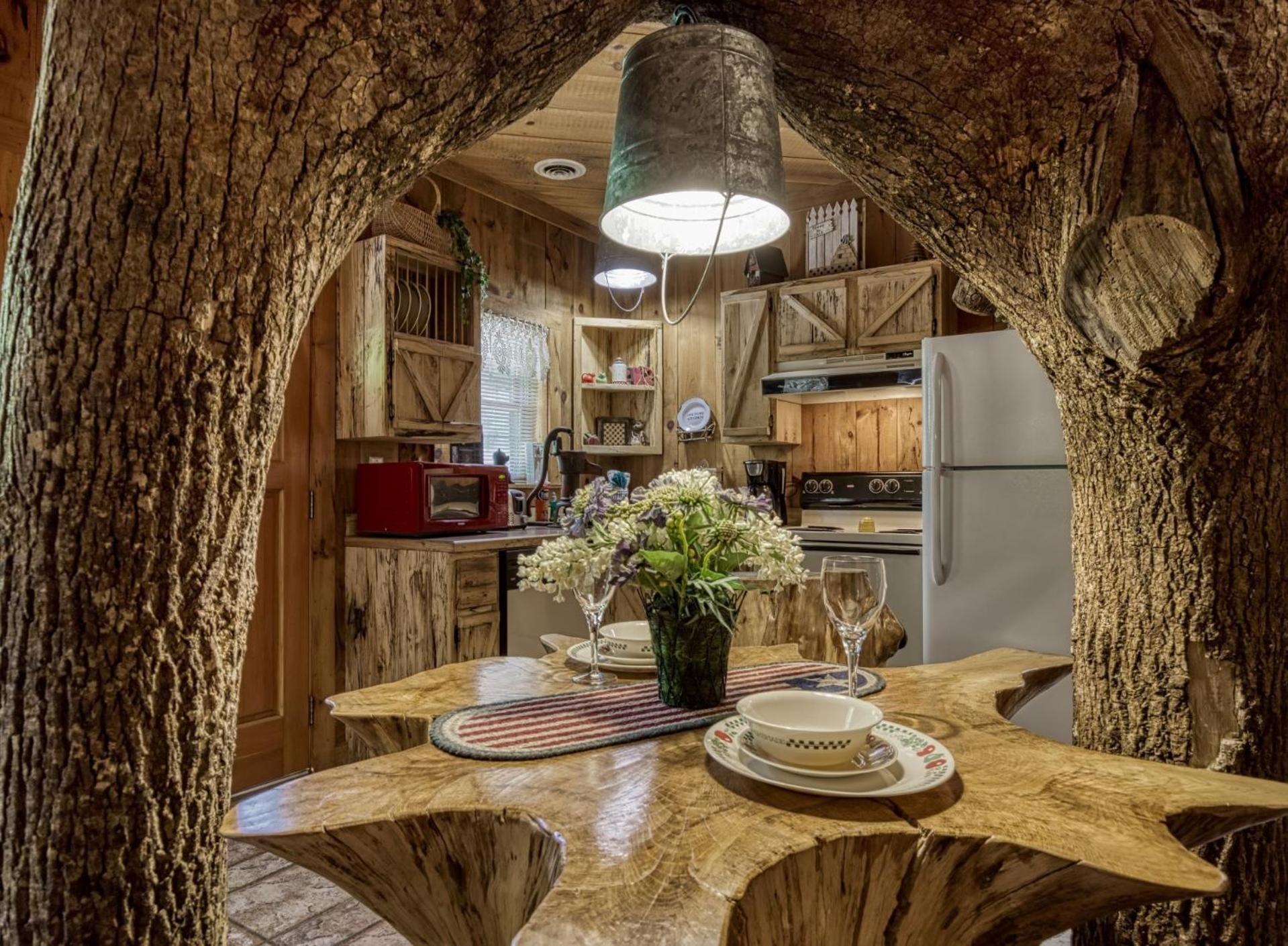 Er69 - Rachel's Tree House - Great Location, Close To The Action! Pigeon Forge