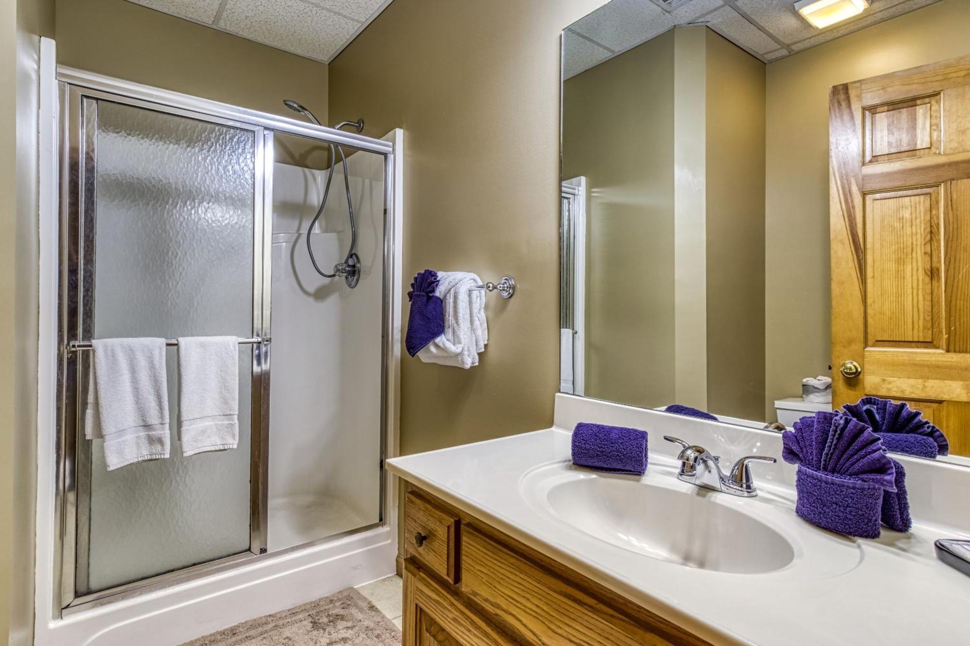 Stones Throw- Get 1089 In Free Attraction Tickets, Dollywood And More, Pool, Game Holiday home Pigeon Forge