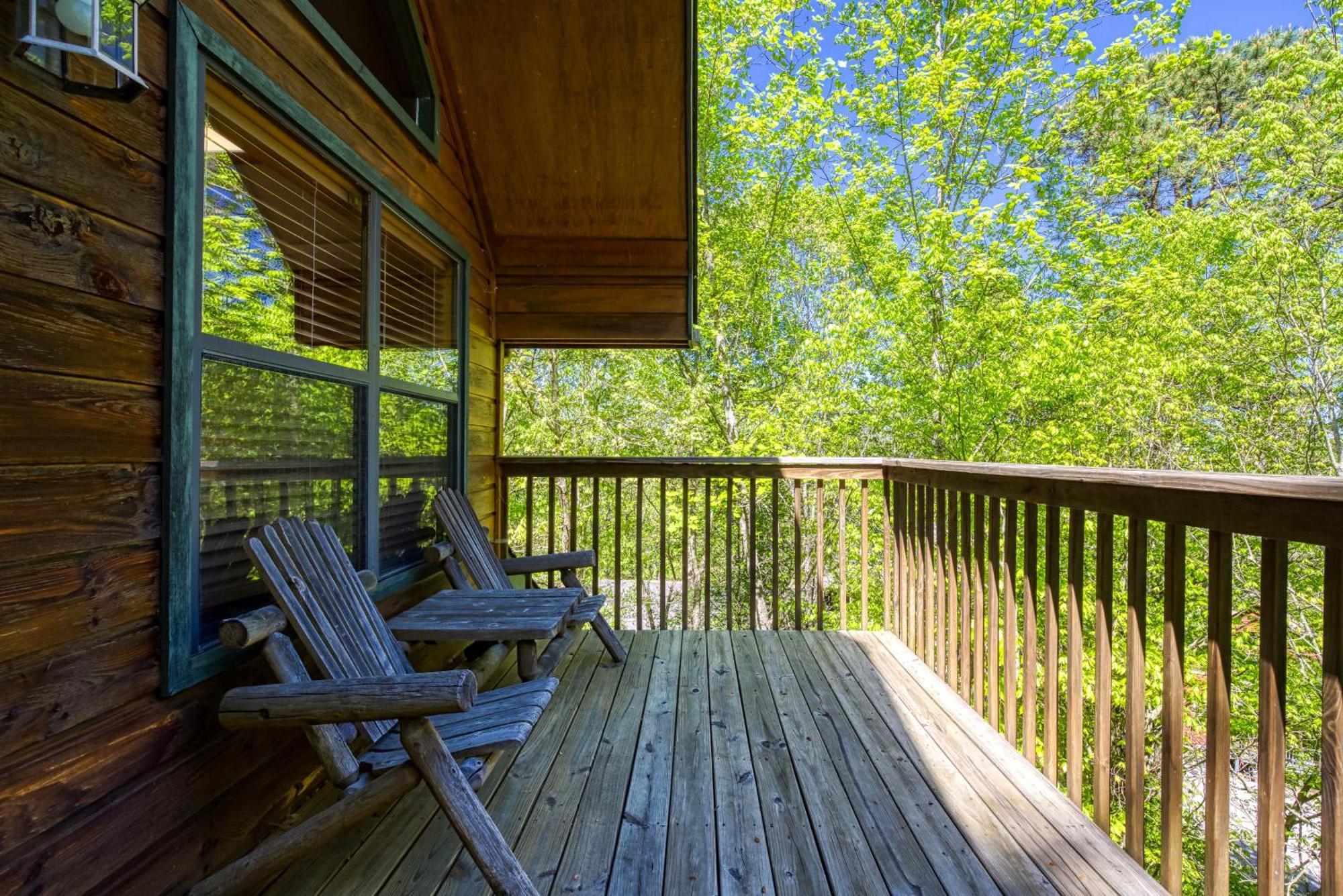 Stones Throw- Get 1089 In Free Attraction Tickets, Dollywood And More, Pool, Game Holiday home Pigeon Forge