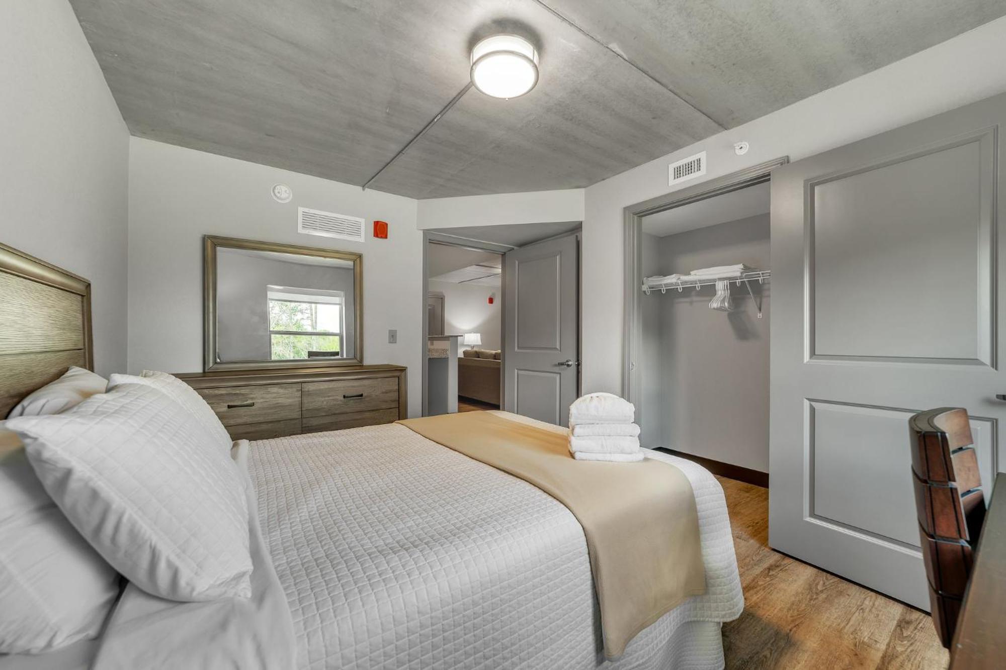 Apartment Paradise The Loft Edition *