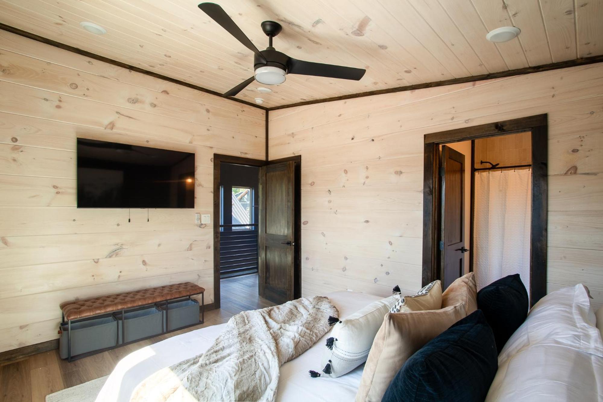 Mountain Luxury Prime: Pool, Hottub, Arcade & Pigeon Forge