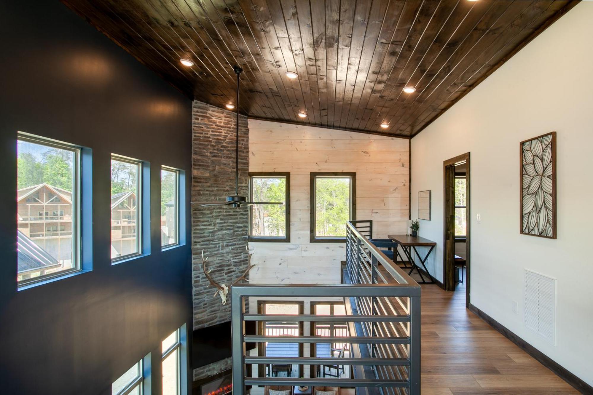 Mountain Luxury Prime: Pool, Hottub, Arcade &