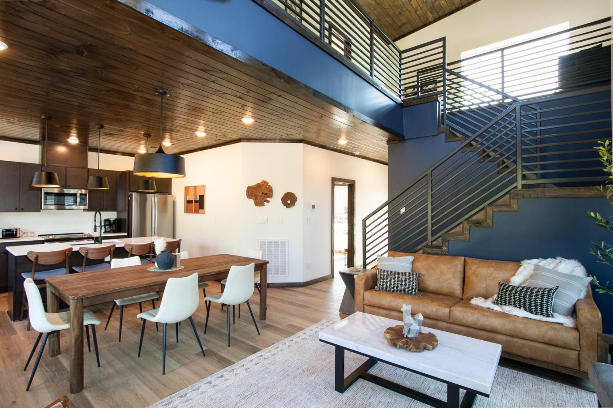 Mountain Luxury Prime: Pool, Hottub, Arcade & Holiday home *