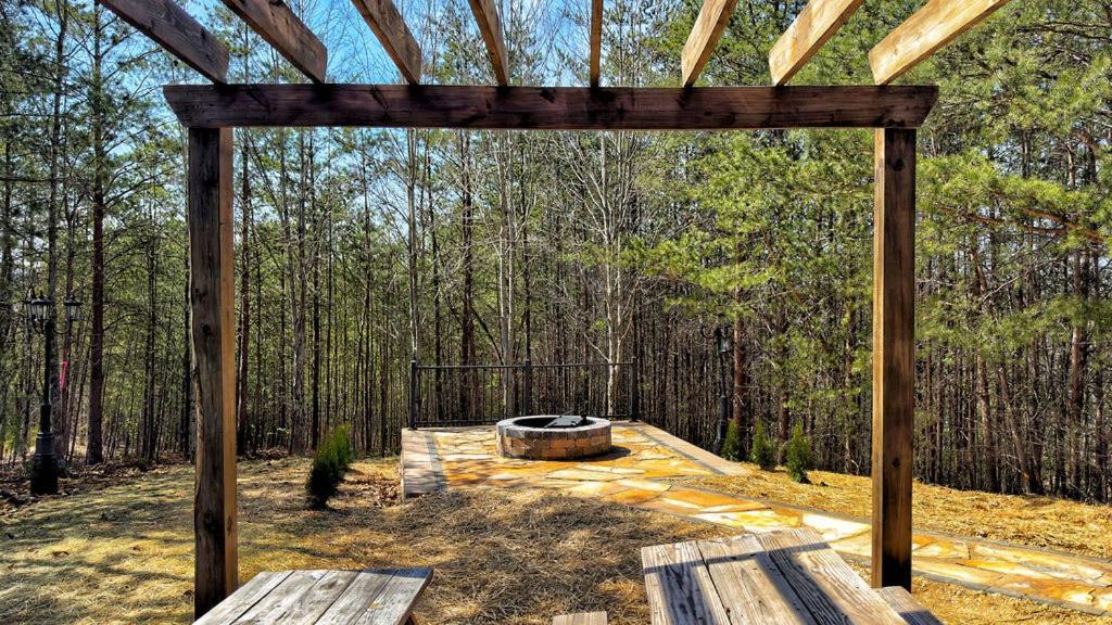 Holiday home Pinecrest Townhomes-1king-2queen Unit