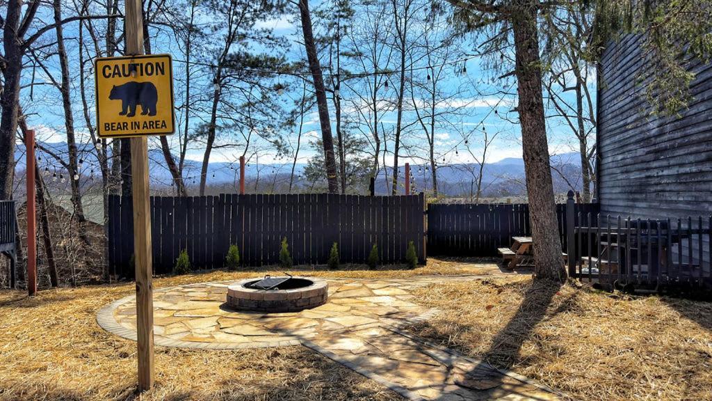 Holiday home Pinecrest Townhomes-1king 2bunk Unit Pigeon Forge