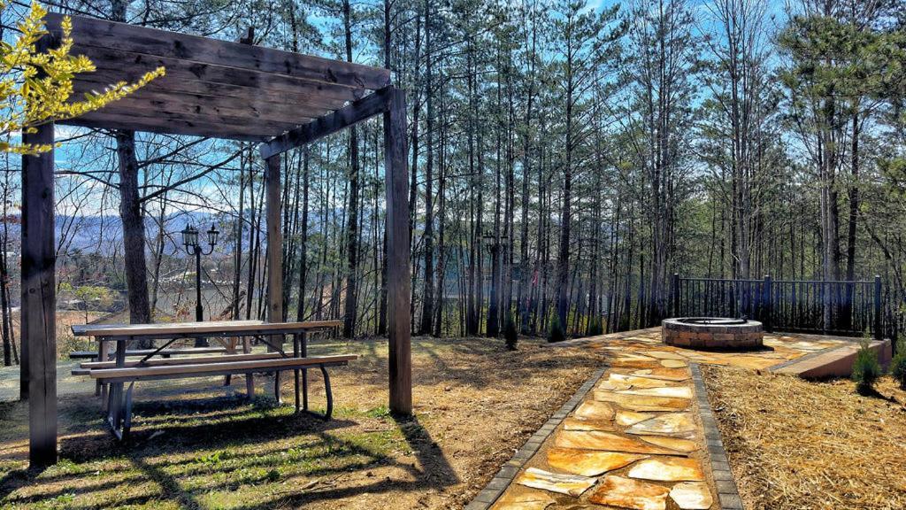 Pinecrest Townhomes-1king 2bunk Unit Pigeon Forge