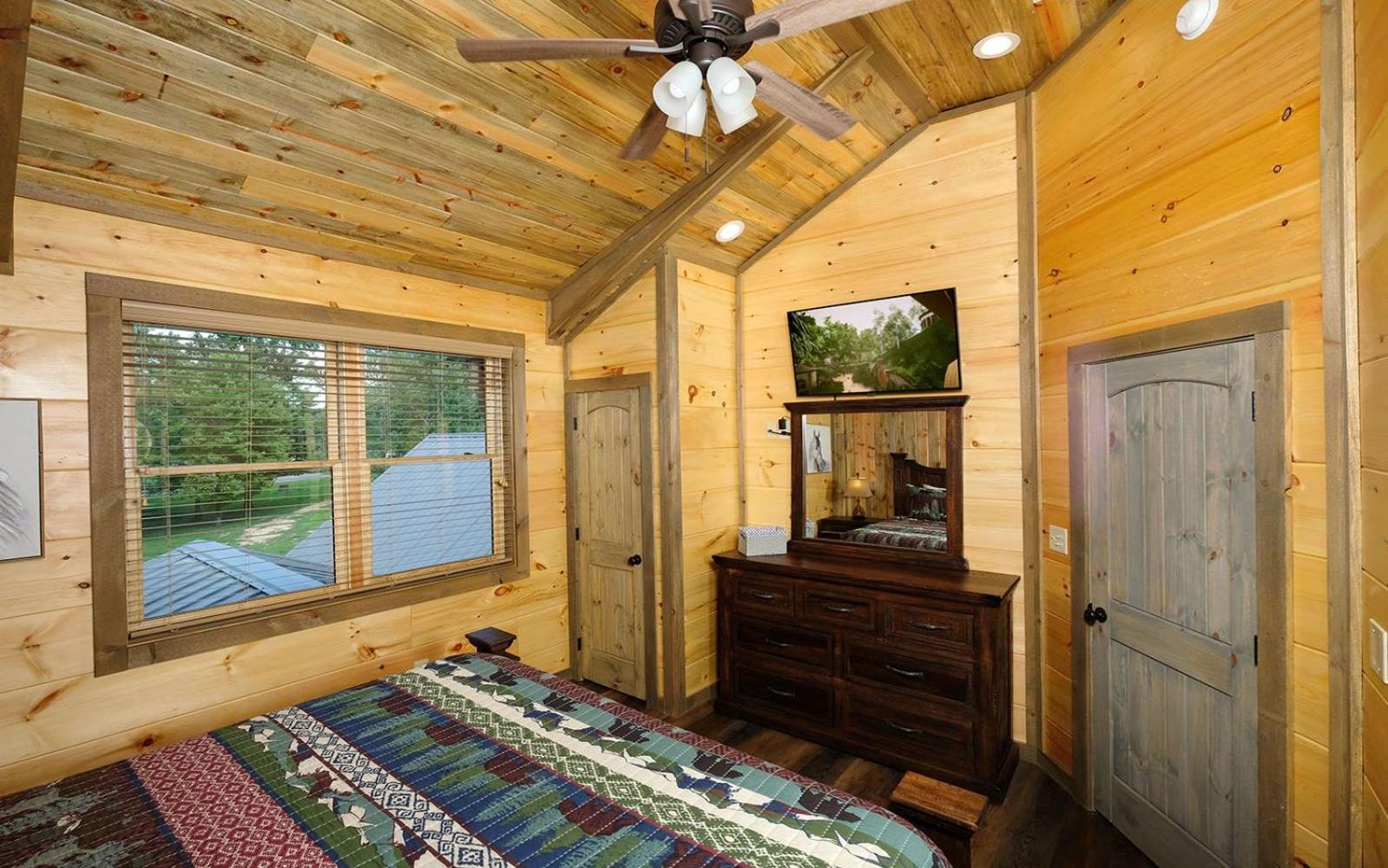 Treehouse River Villa *