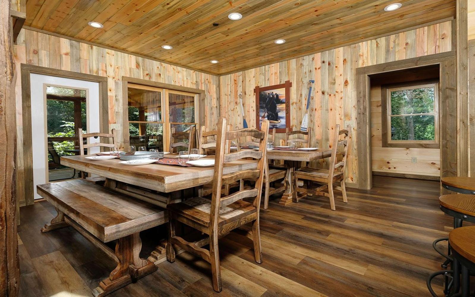 Treehouse River Villa Pigeon Forge