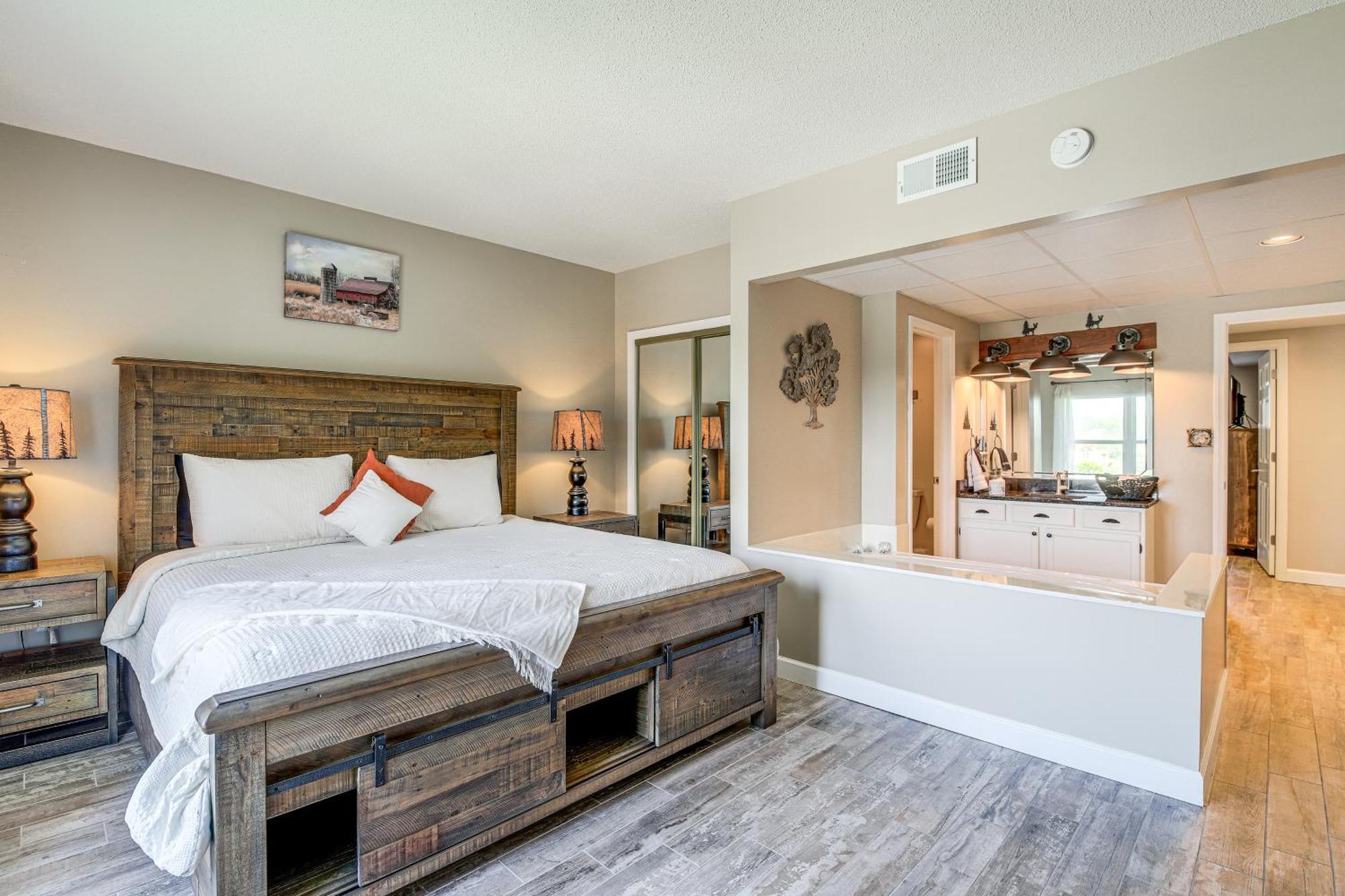 Apartment With Pools About 3 Mi To Dollywood!