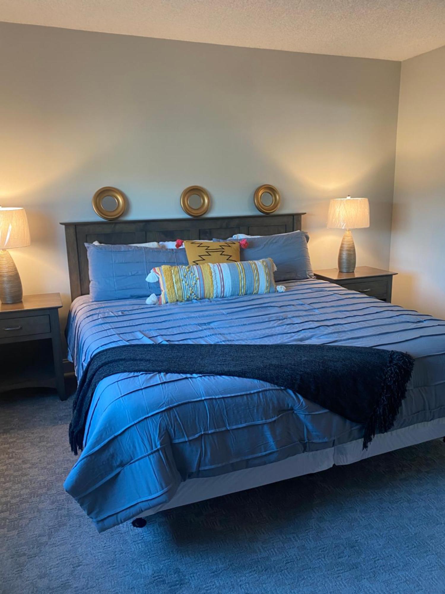 River Place #603 2bd *