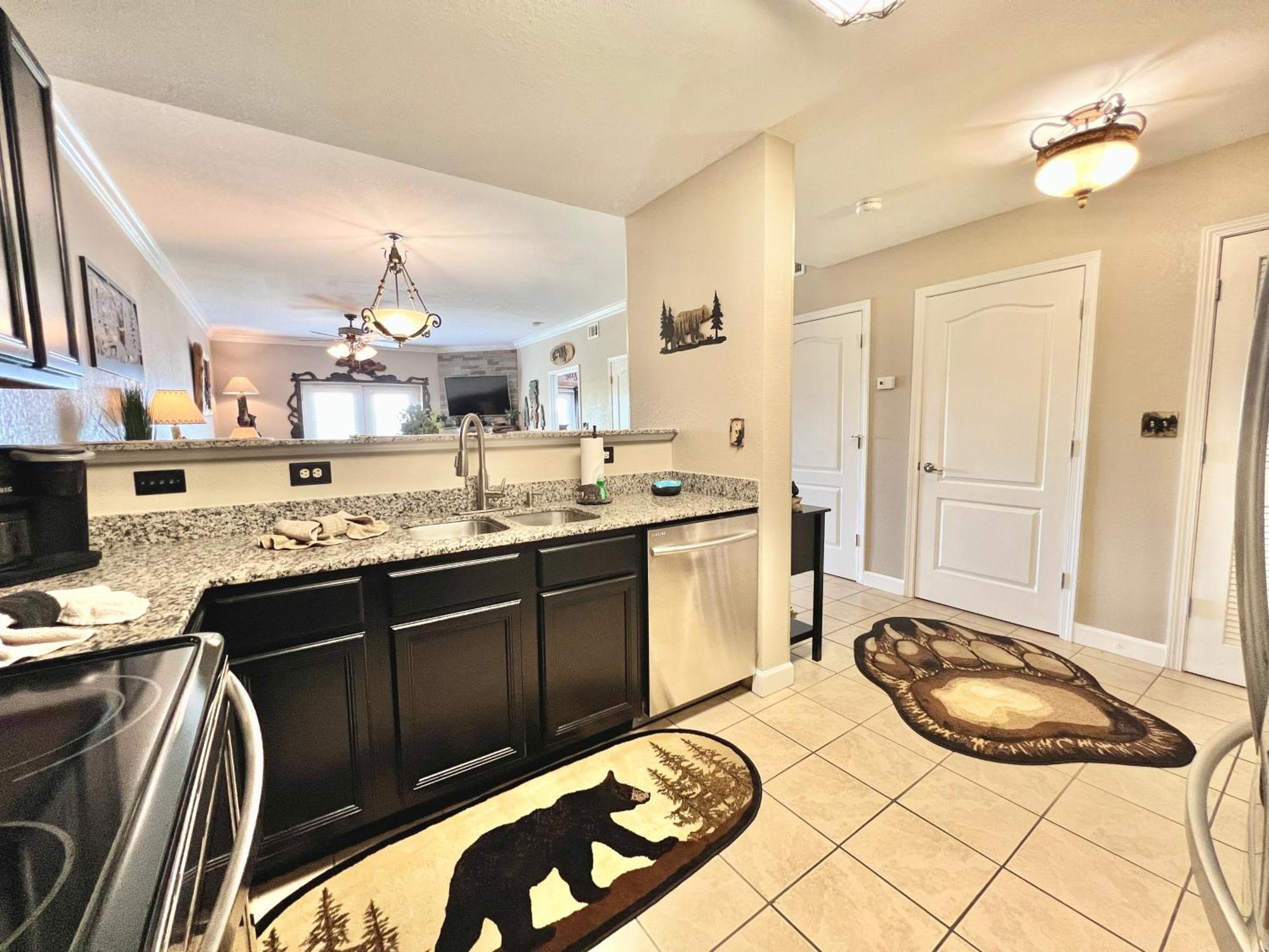 Sleepy Bear Getaway Apartment *