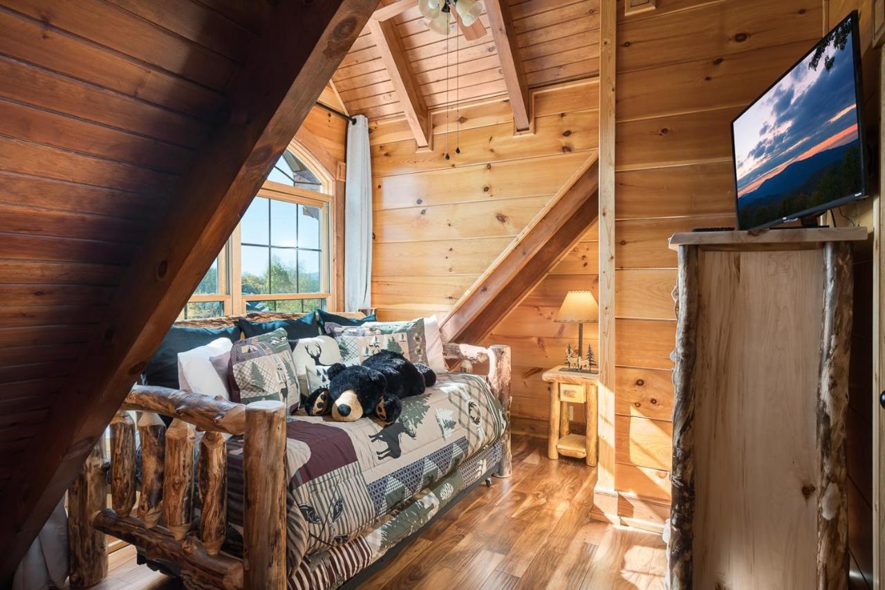 Grand Mountain Getaway By Stony Brook * Pigeon Forge