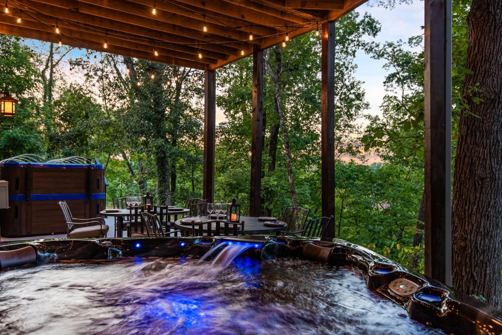Grand Mountain Getaway By Stony Brook Pigeon Forge