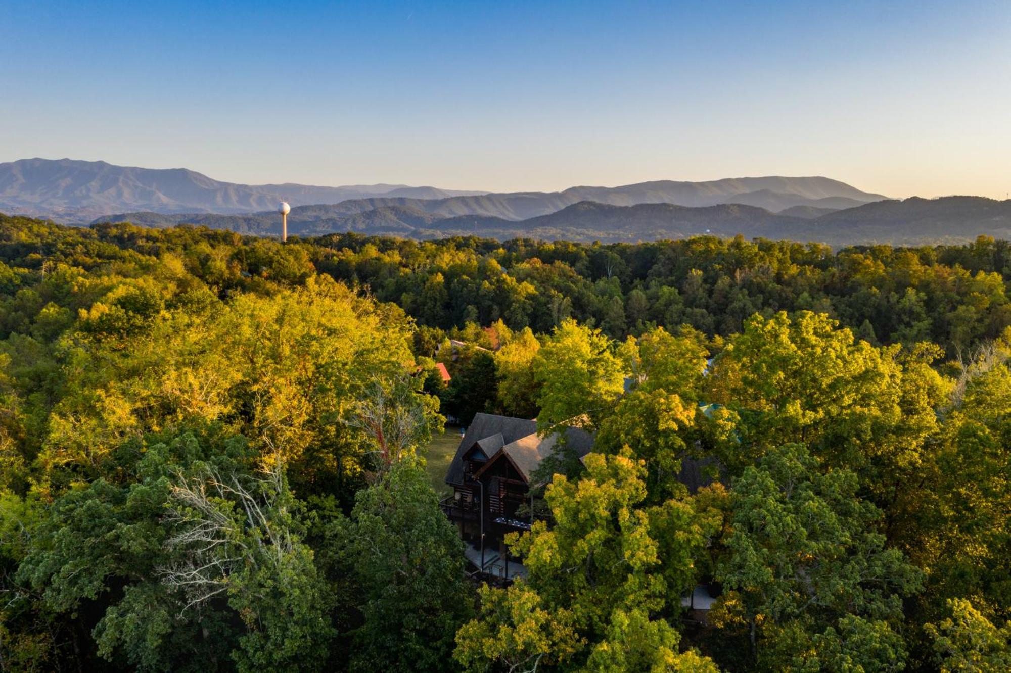 Grand Mountain Getaway By Stony Brook *