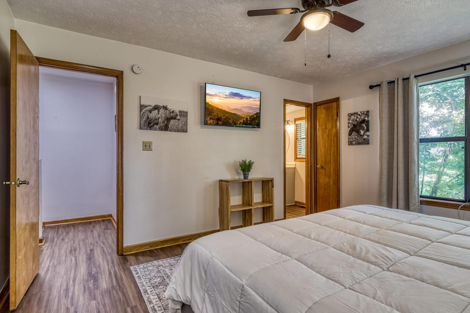 Holiday home Cozy Bear Hill, Pool, 1089 Of Free Attraction Tickets For Each Paid Day, Dollywood And More!