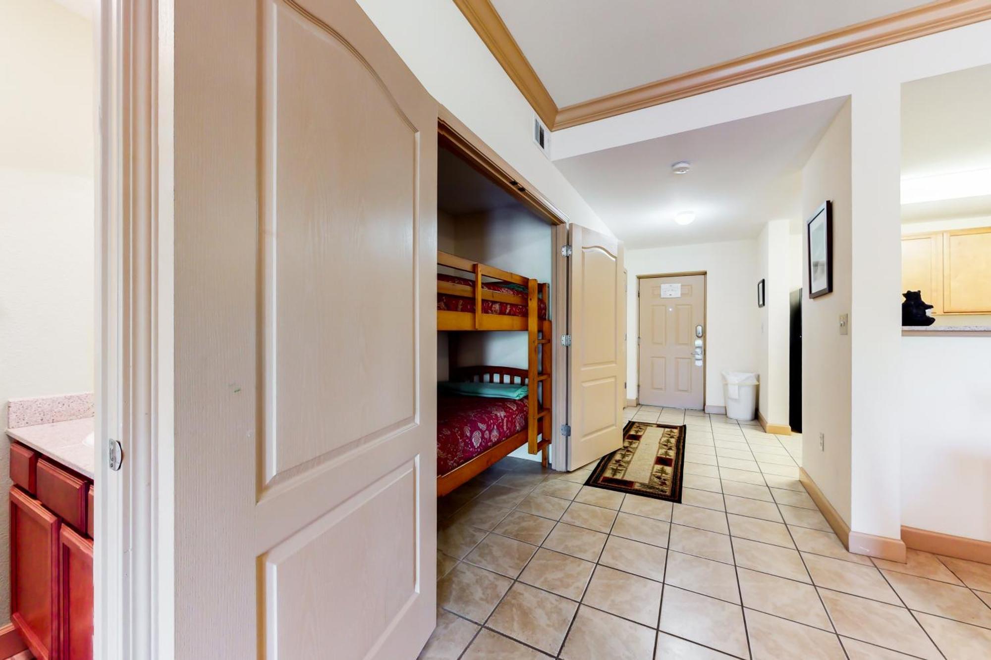 Evergreen Whisper Apartment Pigeon Forge
