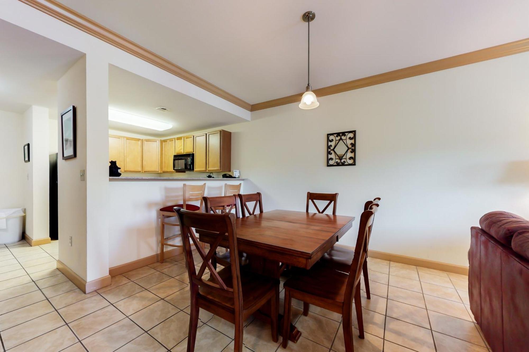 Apartment Evergreen Whisper Pigeon Forge