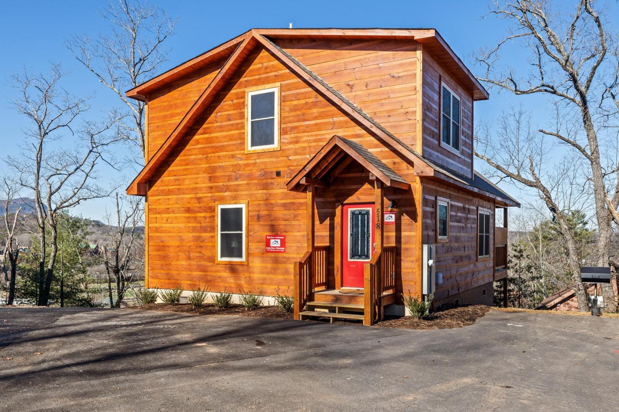 Location 1 Bed 2 Bath New Log Located Less Than A Mile From The Strip *