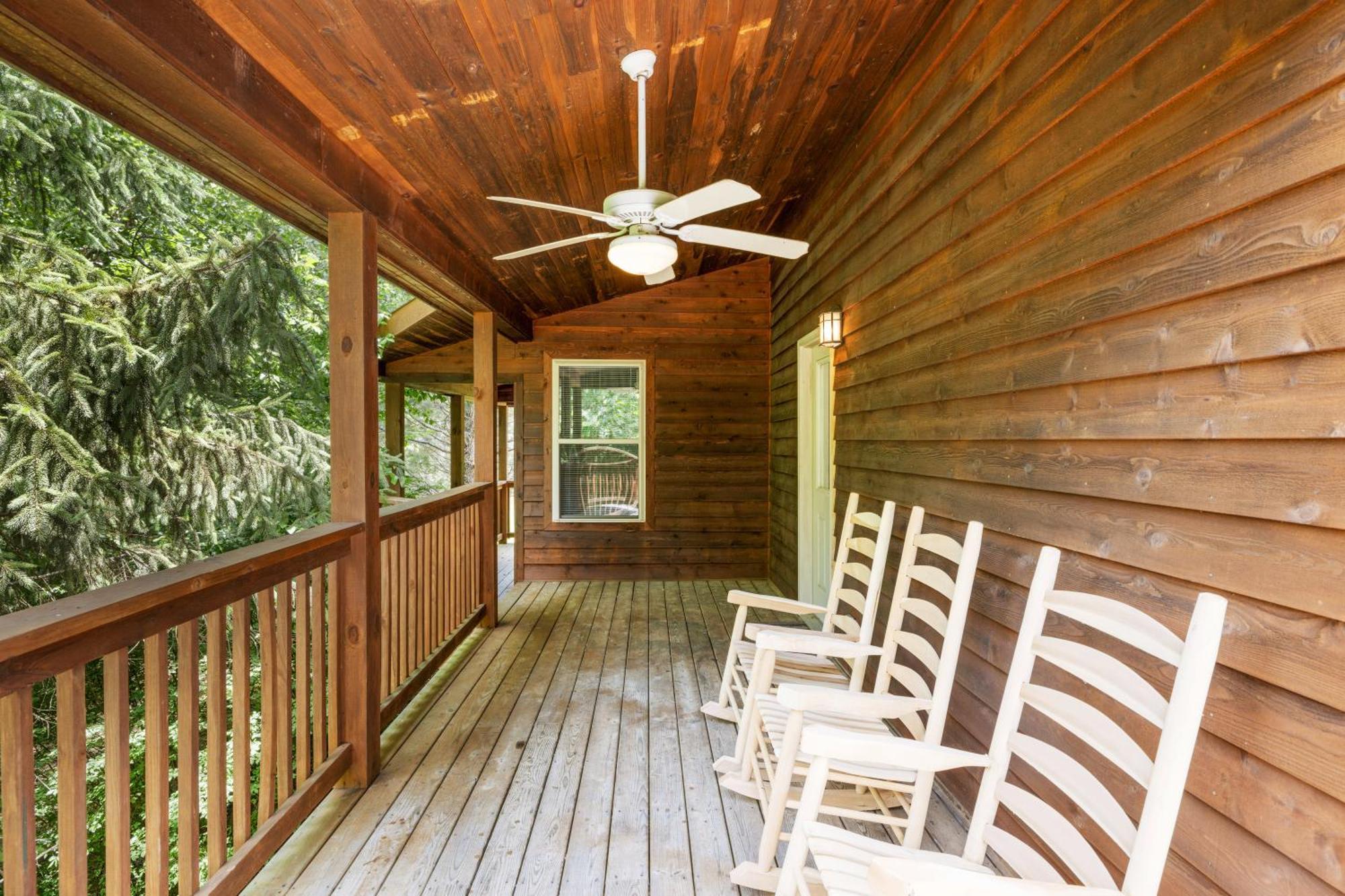 Lucky Charm Is An Inviting 3 Bedroom Retreat Nestled In The Woods Minutes From The Pkwy!