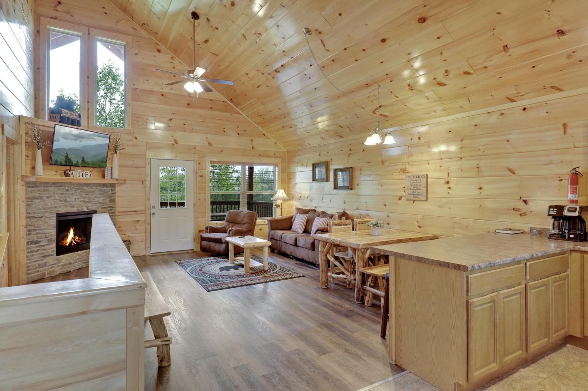Holiday home Location Are My Sunshine Is A 2 Bed 2 Bath Brand New Log In The Heart Of