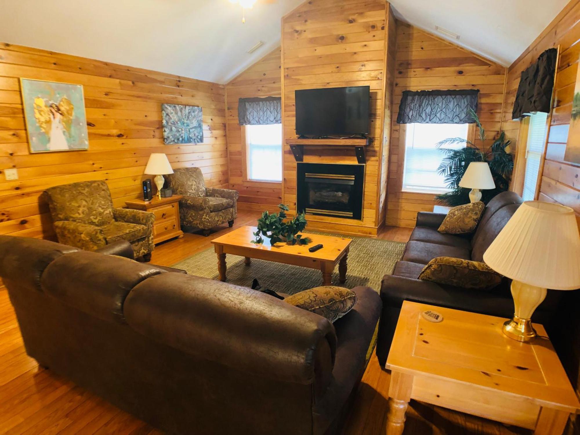 Briarstone 13b By Eden Crest * Pigeon Forge