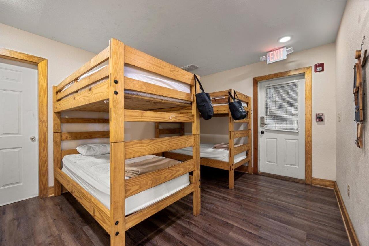 Poplar Point Unit 12e By Eden Crest Apartment Pigeon Forge
