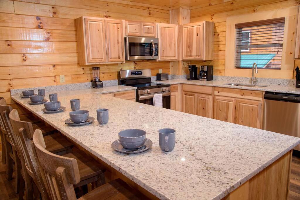 Holiday home Spacious 2800 Sq Ft-cozy Wood Cabin-new Build